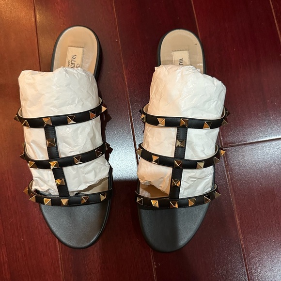 Valentino Sandals - Picture 6 of 7